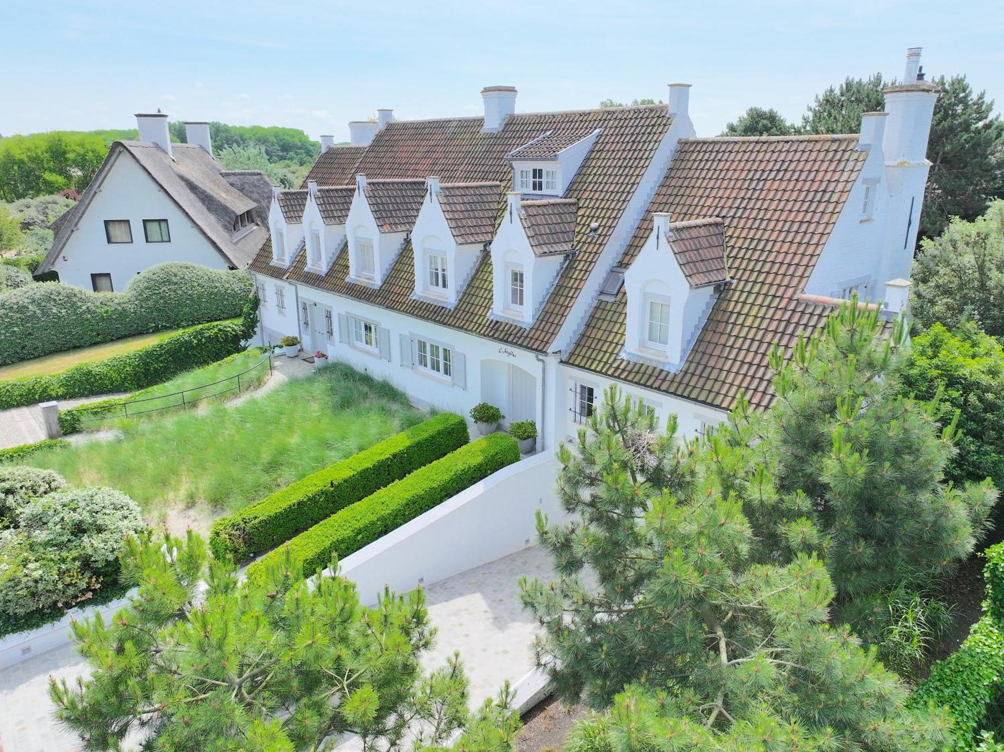 Charming Villa Near The Dunes Of Knokke Le Zoute Экстерьер фото